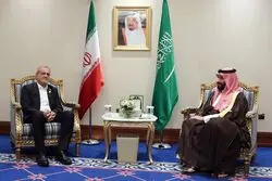دیدار پزشکیان و ولیعهد عربستان در حاشیه نشست دوحه