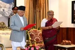 برای نخستین بار یک زن نخست وزیر نپال شد  