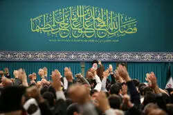 رهبر انقلاب: پایگاه‌های آمریکا در سوریه زیر پای جوانان سوری لگدمال خواهد شد