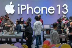 وزیر ارتباطات خبر از ریجستری آیفون داد/ سود بازرگانی واردات آیفون ۹۶ درصد تعیین شد