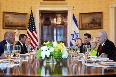 روزنامه عبری مدعی شد: اسرائیل در ماجراجویی آمریکا علیه ایران مشارکت ندارد