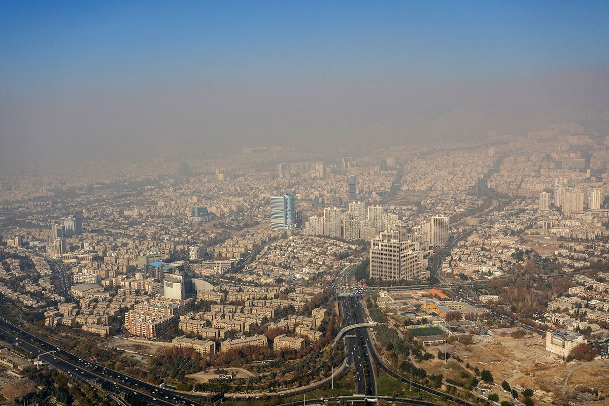 درخواست کمک از تهرانی ها برای عبور از بحران آبی/مرگ  ۶ هزار و ۳۹۸ تهرانی در اثر آلودگی هوا