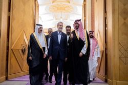 نزدیکی ایران و عربستان همزمان با تنش اسرائیل و قطر
