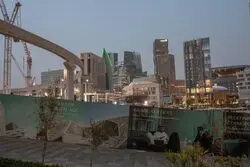 چشم‌اندازهای درخشان زیر باران پهپادها؛ چگونه جنگ رویای بزرگ بن سلمان را آشفته کرد؟