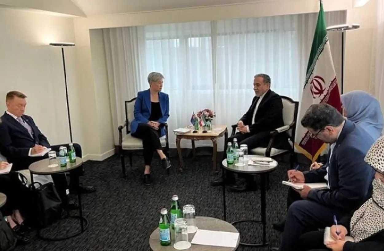 عراقچی به وزیر خارجه استرالیا چه گفت؟