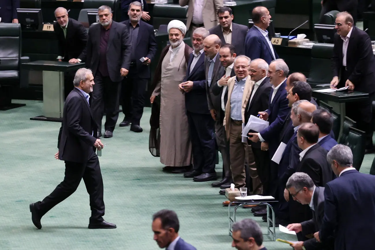 پزشکیان بودجه 1404 را تقدیم مجلس کرد/ قیمت تمام شده بنزین چقدر است؟