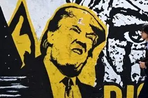 پشت پرده تغییر چند باره زمین بازی مذاکرات؛ چرا ترامپ ناگهان  تغییر مسیر داد؟