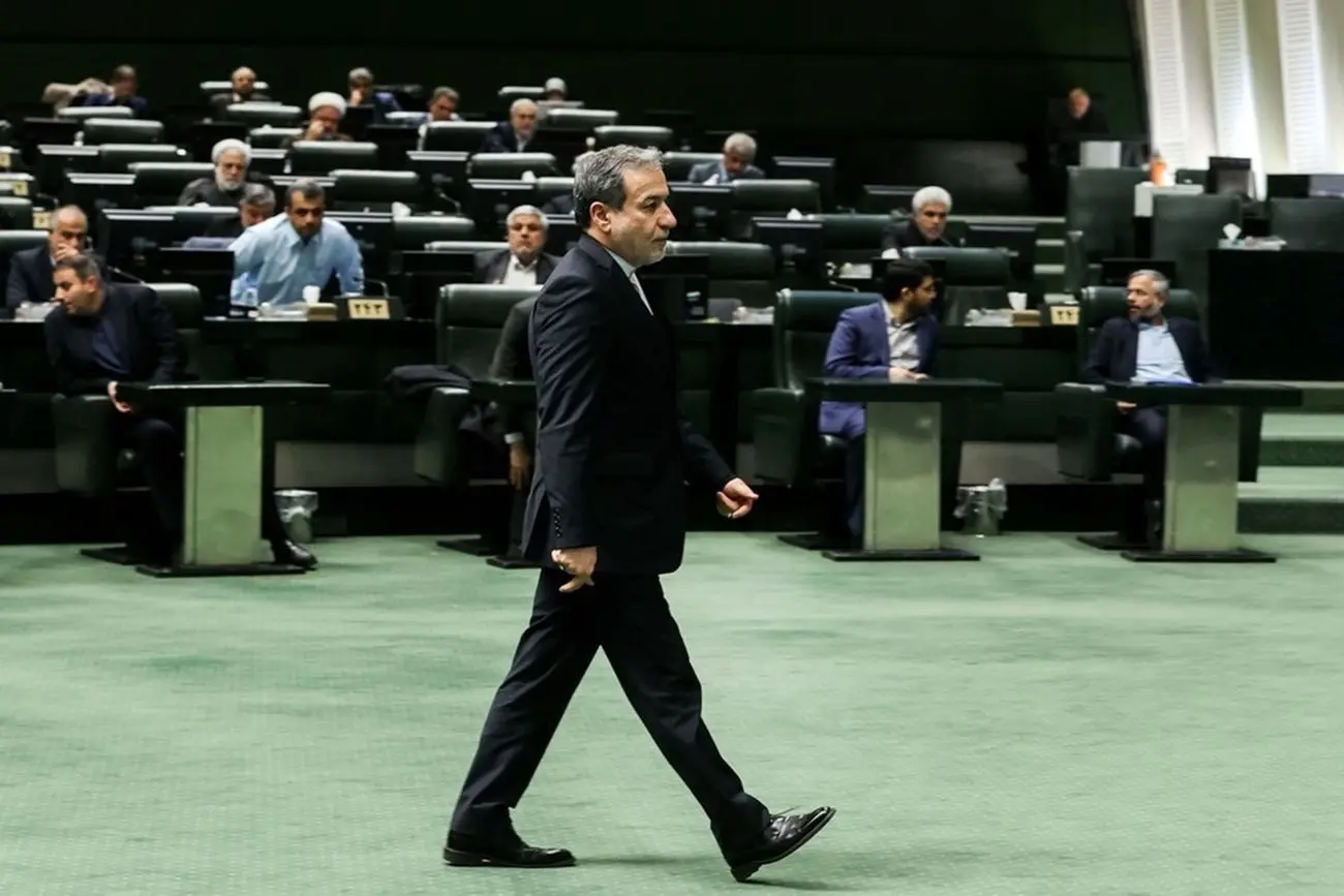 عراقچی: کنوانسیون منع سلاح‌های شیمیایی باید بدون زور و فشار سیاسی از سوی برخی از کشورها به کار خود ادامه دهد