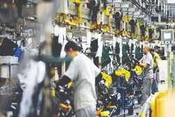 بررسی بازسازی کارخانجات آسیب‌دیده 