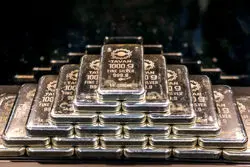 تصمیم تازه ترامپ چطور بازار نقره را تحت تاثیر قرار می‌دهد؟