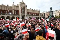 چرا انتخابات لهستان معیاری برای موج پوپولیستی اروپا است؟