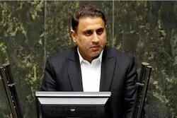 نماینده سابق مجلس: عرش الهی با ریاکاری و تبعیض و اختلاس به لرزه در خواهد آمد نه با موی دختران سرزمینم / آیا حساسیتی که به حجاب داریم به مواردی مثل مشکلات زیست محیطی و... هم داریم؟