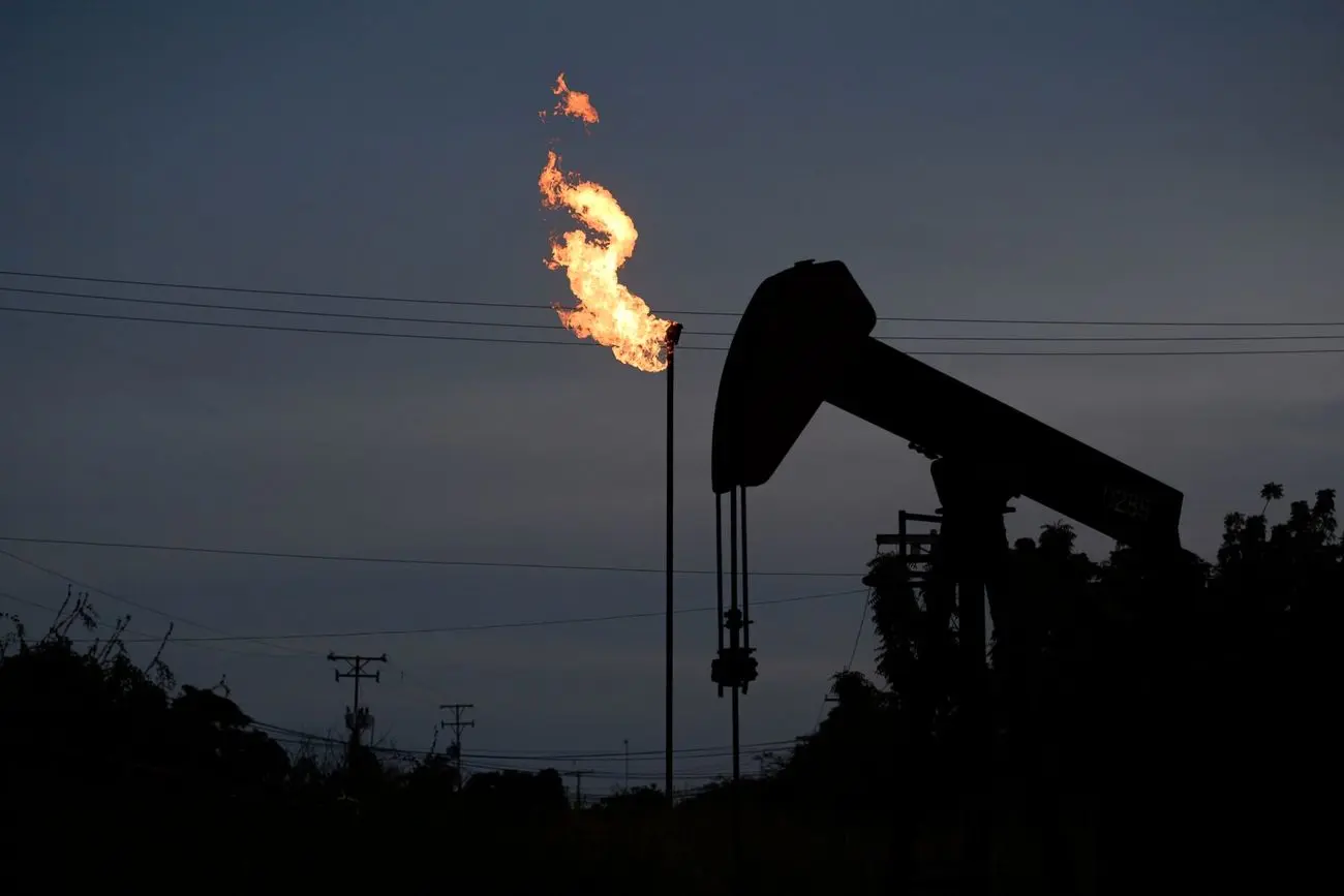 بازی نفتی عربستان در آستانه تکرار یک بحران تاریخی؟/ بازگشت «شبح جاکارتا» بر سر بازار جهانی نفت