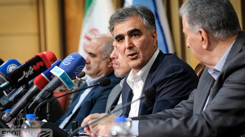 رئیس کل بانک مرکزی: تزریق اسکناس ۵۰ درصد افزایش یافت