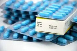 مدیرعامل ایران‌ایر: با تحریم هوایی، واردات دارو با «هما» قطع شد