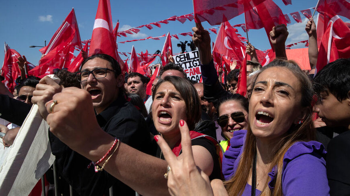 تهدید جدی حریم سلطان؛ سبقت قلیچداراوغلو از اردوغان 