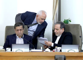 سیگنال مذاکراتی خروج ظریف و همتی از دولت برای غرب