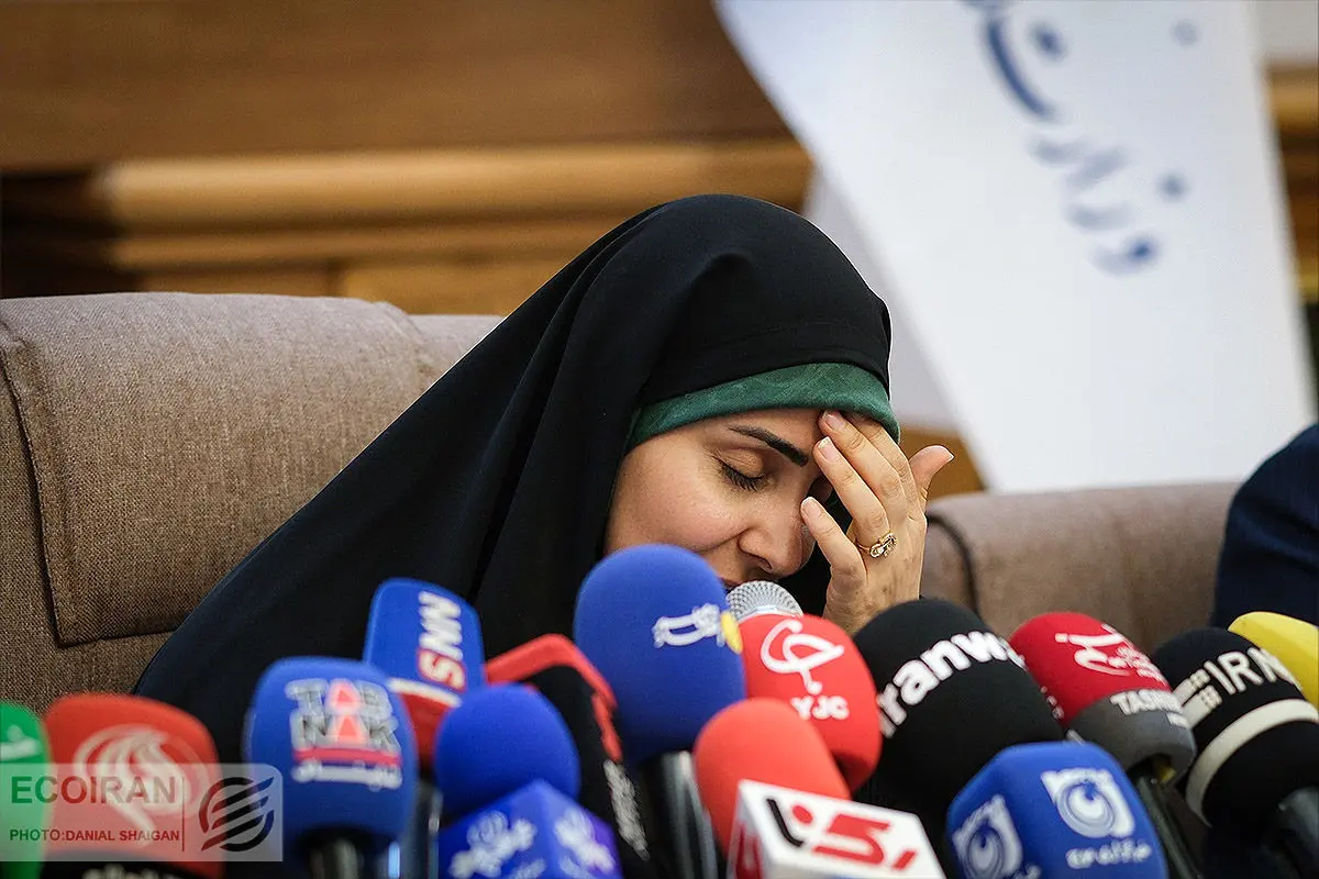 فرزانه صادق زیر ذره‌بین بهارستان؛ سرانجام تنها زن کابینه پزشکیان چه می‌شود؟/ نگاهی به استیضاح وزرای راه بعد از انقلاب