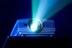 روند رو به رشد بازار ویدئو پروژکتورها: آینده‌ای روشن برای کسب‌وکارها