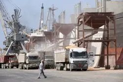 بنادر کشور رکورد زدند؛ افزایش 39 درصدی تخلیه کالای اساسی   