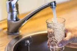 اصفهانی ها بخوانند/ علت تغییر طعم و مزه آب شرب اصفهان چیست؟