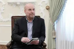 تاج گل قالیباف در مراسم ختم فرزند کاظم صدیقی+ تصویر