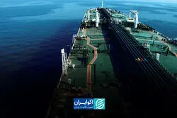 کاهش ۱۰ میلیارد دلاری درآمد نفتی چه تصویری از اقتصاد ایران می‌دهد؟