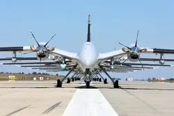 نبرد مستقیم دو جت جنگنده بدون خلبان/ این کشور تاریخ‌ساز شد+ فیلم