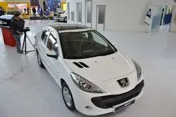 بازار خودرو زیر سایه مکانیسم ماشه؛ پژو ۲۰۷، شاهین و تارا گران شدند