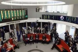 توقف 5 ساعته معاملات آنلاین بورس فلزات لندن