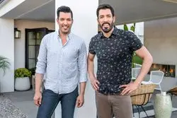 از فروش چوب لباسی تا برند 2.8 میلیارد دلاری: مهم‌ترین درسی که برادران املاکی اسکات آموختند