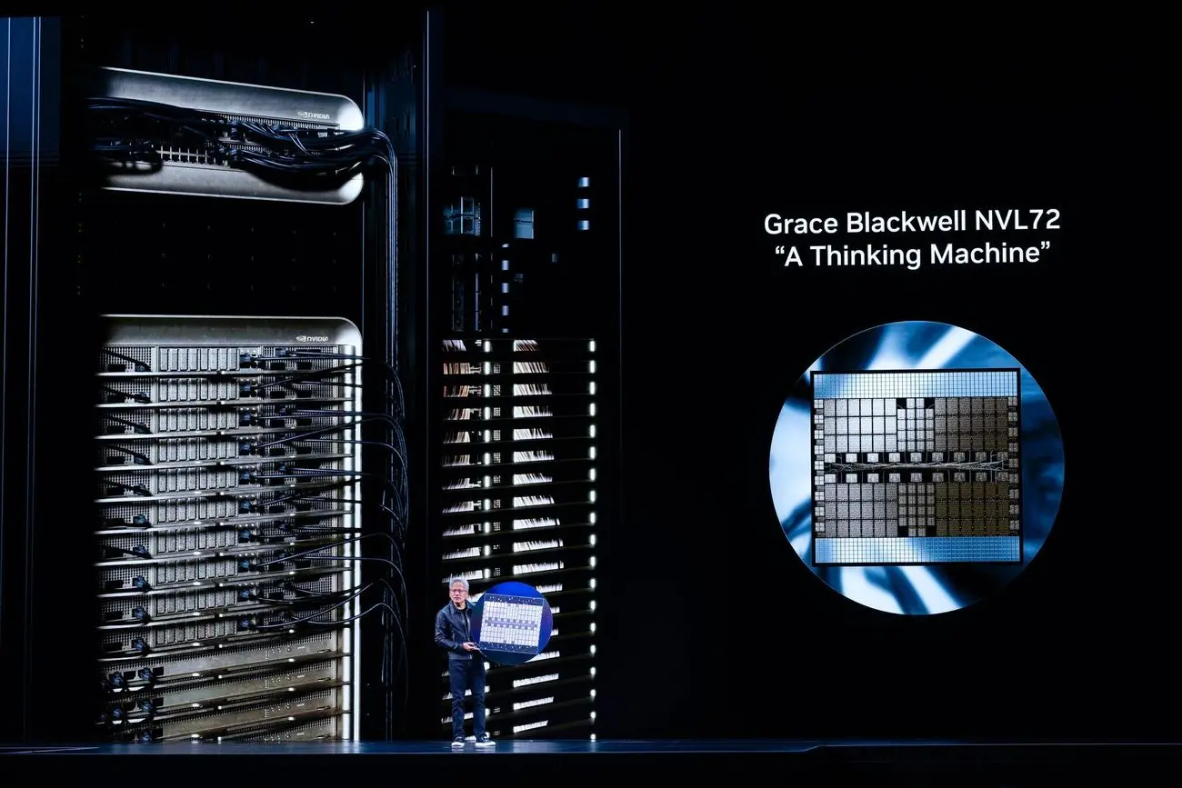 از جنگ به صلح؛ ترامپ در برابر پکن و تزار هوش مصنوعی عقب نشست