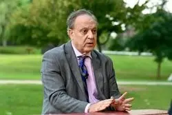 استعفای عضو تیم مذاکره کننده آمریکا به دلیل شکست مذاکرات با حماس