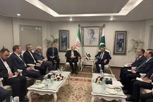 دیپلماسی فشرده لاریجانی در پاکستان؛ پیام تهران برای منطقه چیست؟