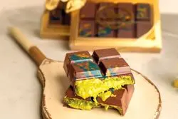 محبوبیت یک شکلات اماراتی در جهان، بحران عرضه پسته را رقم زد