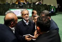 پزشکیان: 200 همت بدهی بانک‌ها تسویه می‌شود/ ناترازی‌ها نیاز به مداخلات علمی دارد