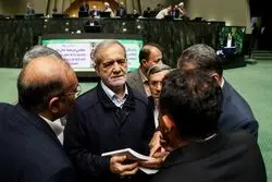 پزشکیان: 200 همت بدهی بانک‌ها تسویه می‌شود/ ناترازی‌ها نیاز به مداخلات علمی دارد