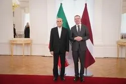سفیر ایران در سوئد و لتونی بر توسعه روابط دوجانبه تأکید کرد