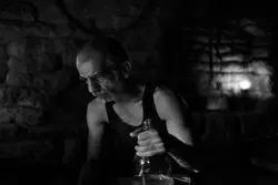 اولین نمایش «مرد خاموش» در ایران/ تیزر رونمایی شد/ اکران از هفته اول دی


