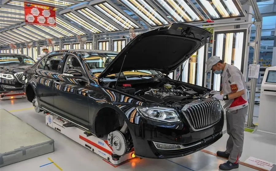 گرین کارت ایرانی در جیب چشم بادامی های خودروساز