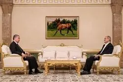 روز شلوغ دیپلماسی ایران: از گسترش همکاری‌های سیاسی-فرهنگی در منطقه تا رایزنی اقتصادی در مسکو