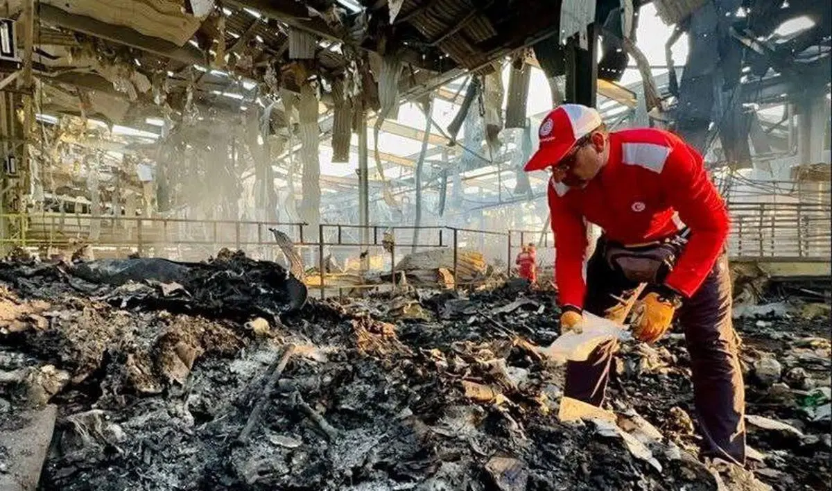 رئیس جمعیت هلال‌احمر: در بعضی از جاها عملیات تفحص شهدا ادامه دارد/ این ایام برای جوانان امدادگر ما بسیار سخت بود