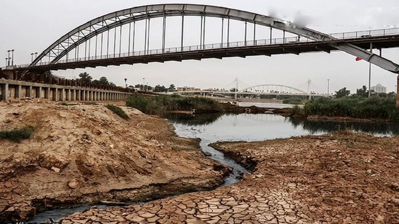  فرونشست‌ و جنگ آبی بین استان‌ها تازه شروع ماجرا است/  هیچ رودخانه‌ی زنده و طبیعی در ایران نداریم