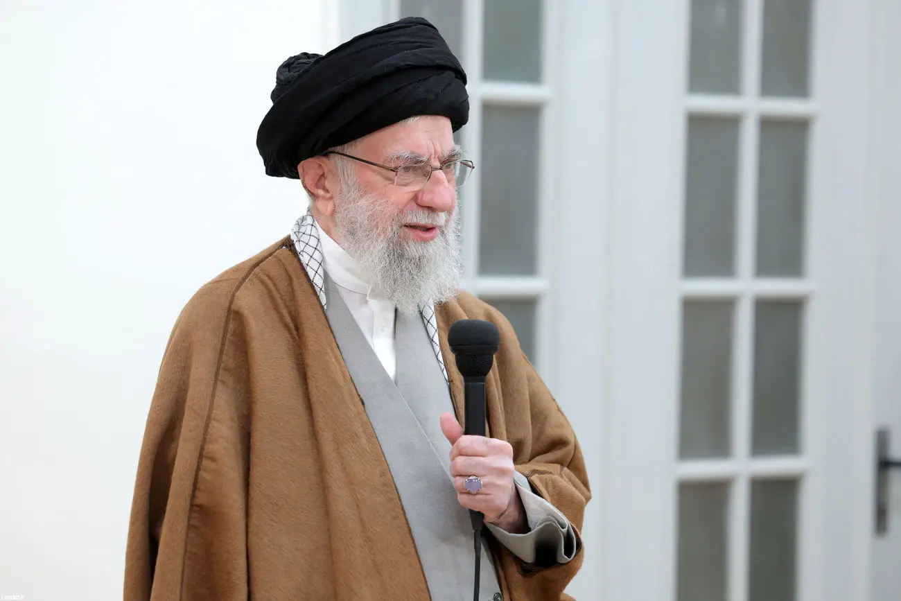 رهبر انقلاب: راهپیمایی امسال یکی از بهترین، پرشکوه‌ترین و باعزت‌ترین راهپیمایی‌های روز قدس است+ فیلم