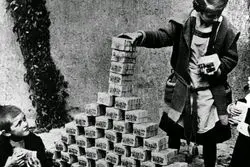 وقتی نان ۲۰۰ میلیارد مارک شد؛ چگونه ابرتورم هیتلر را ساخت؟ 