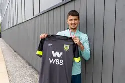 تصویری از گران‌ترین دروازه‌بان تاریخ بریتانیا