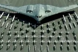 H-۲۰ چین یا B-۵۲ آمریکا؟ / کدام بمب‌افکن دست بالا را دارد
