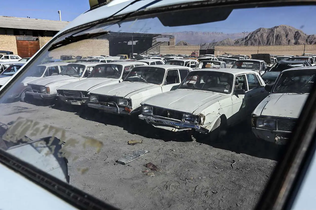 صاحبان خودروهای فرسوده با این خبر به صف می شوند / اسقاط خودرو روی دور افتاد؟