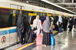 آینده نامعلوم دستفروشان مترو؛ ساماندهی یا حذف؟

