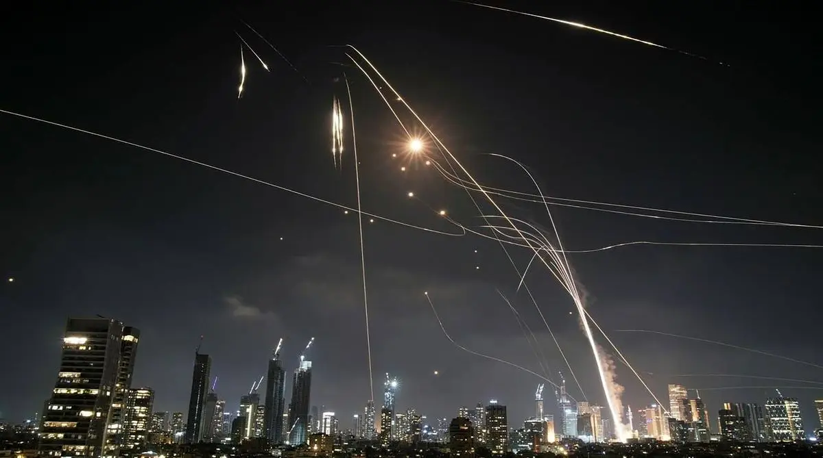 مقام آگاه به نقل از فرماندهان نظامی: ضربات بعدی ایران در راه است